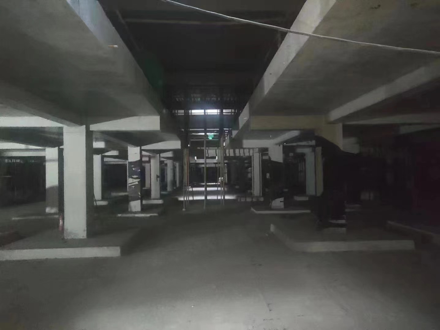 西青山东又一个上海博普LOFT车库拔地而起